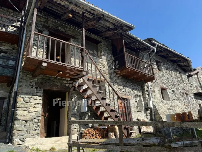Casa Indipendente in vendita a Sampeyre - foto 1