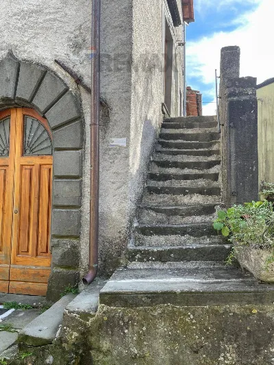 Casa Indipendente a Bagni di Lucca