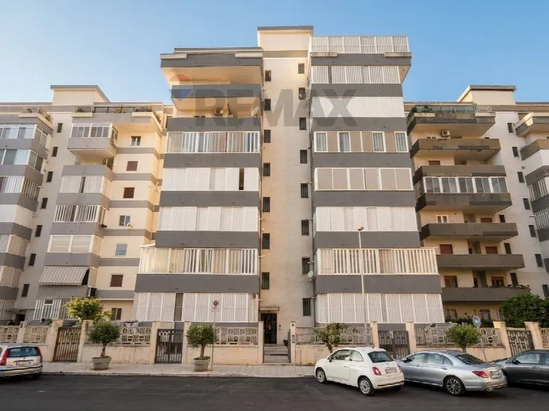 Appartamento in vendita a Brindisi, Centro Storico, Cappuccini, Commenda - foto 1