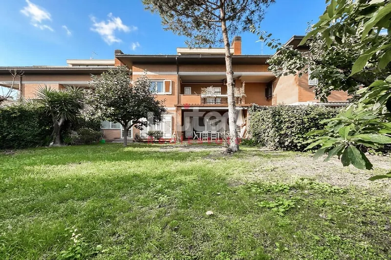 Villa in vendita a Roma, Axa, Casal Palocco, Infernetto - foto 1