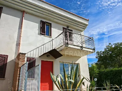 Villetta a schiera in vendita a Pozzilli - foto 2