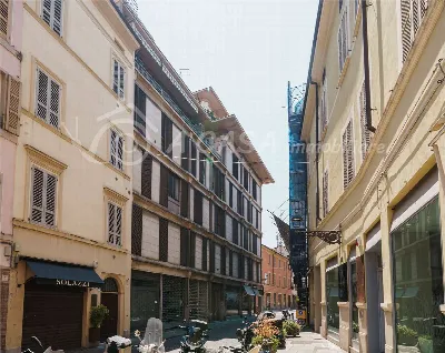 Appartamento in vendita a Parma, Centro - foto 2
