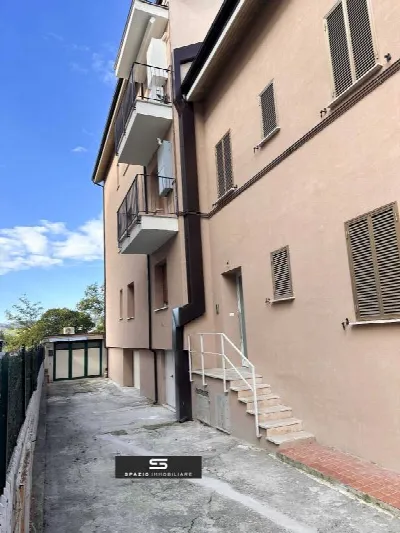 Palazzo/Stabile in vendita a Teramo - foto 2