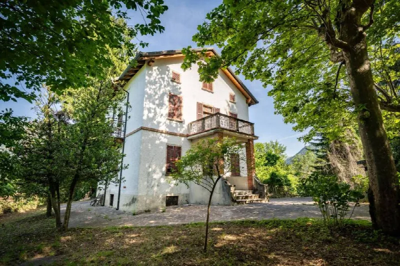 Villa in vendita a Cremeno - foto 1