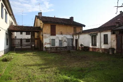 Rustico/Casale a Rosate