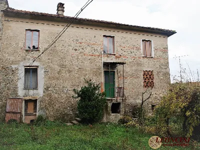 Rustico/Casale in vendita a Tresana - foto 2