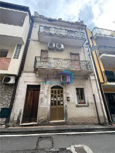 Casa Indipendente a Letojanni