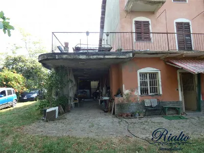 Rustico/Casale in vendita a Castelnuovo Do... - foto 2