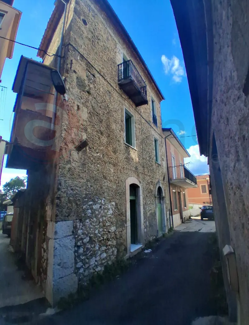Rustico/Casale in vendita a Isola del Liri - foto 1
