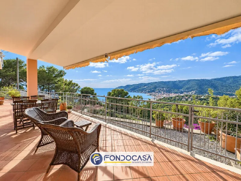 Villa in vendita ad Andora - foto 1