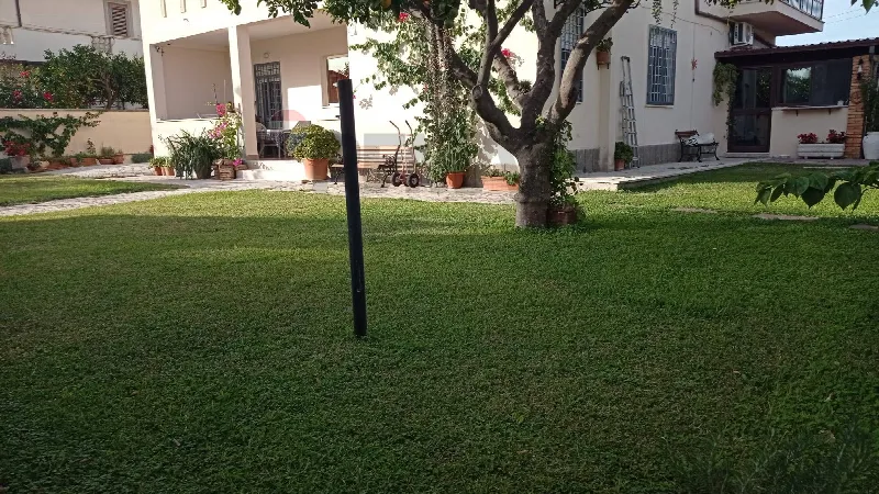 Casa Indipendente in vendita ad Anzio - foto 1