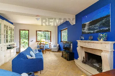 Villa in vendita ad Aci Sant'Antonio - foto 3