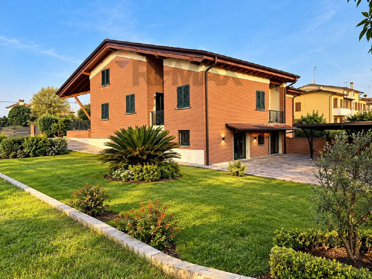 Casa Indipendente in vendita a Ferrara, San Martino, San Bartolomeo - foto 4