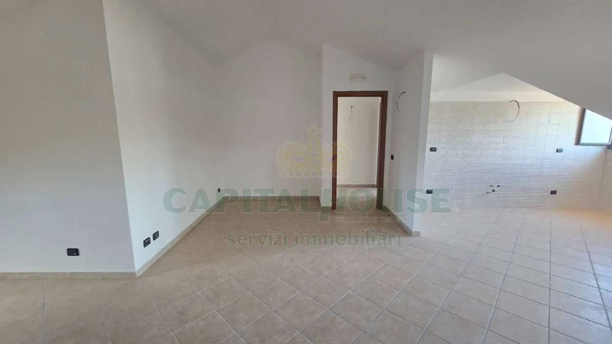 Attico in vendita a San Nicola la Strada - foto 2
