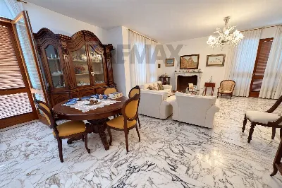 Villa in vendita a Lizzanello - foto 2