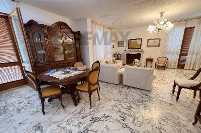 Villa in vendita a Lizzanello - foto 4