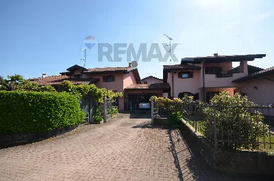Villa in vendita a Pombia - foto 2