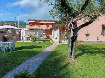 Villa in vendita a Massa - foto 2