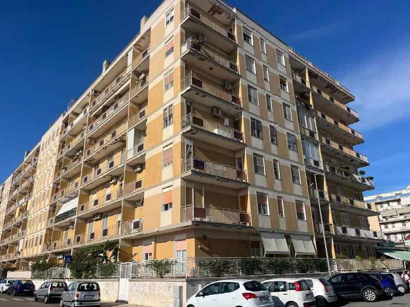 Appartamento in vendita a Brindisi, Centro Storico, Cappuccini, Commenda - foto 1