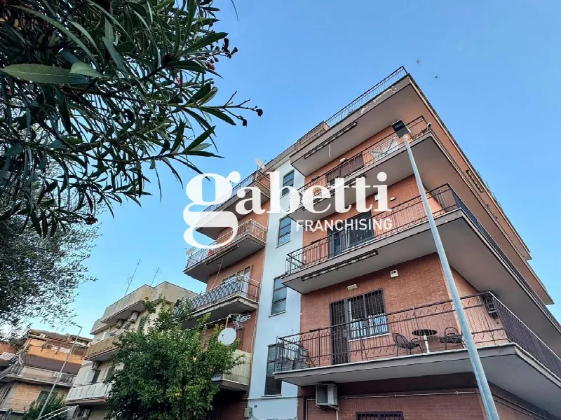 Appartamento in vendita a Roma, Ponte Di Nona, Torre Angela - foto 1