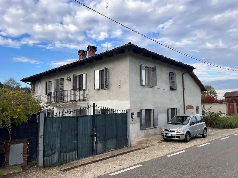 Rustico/Casale in vendita a Monale - foto 1
