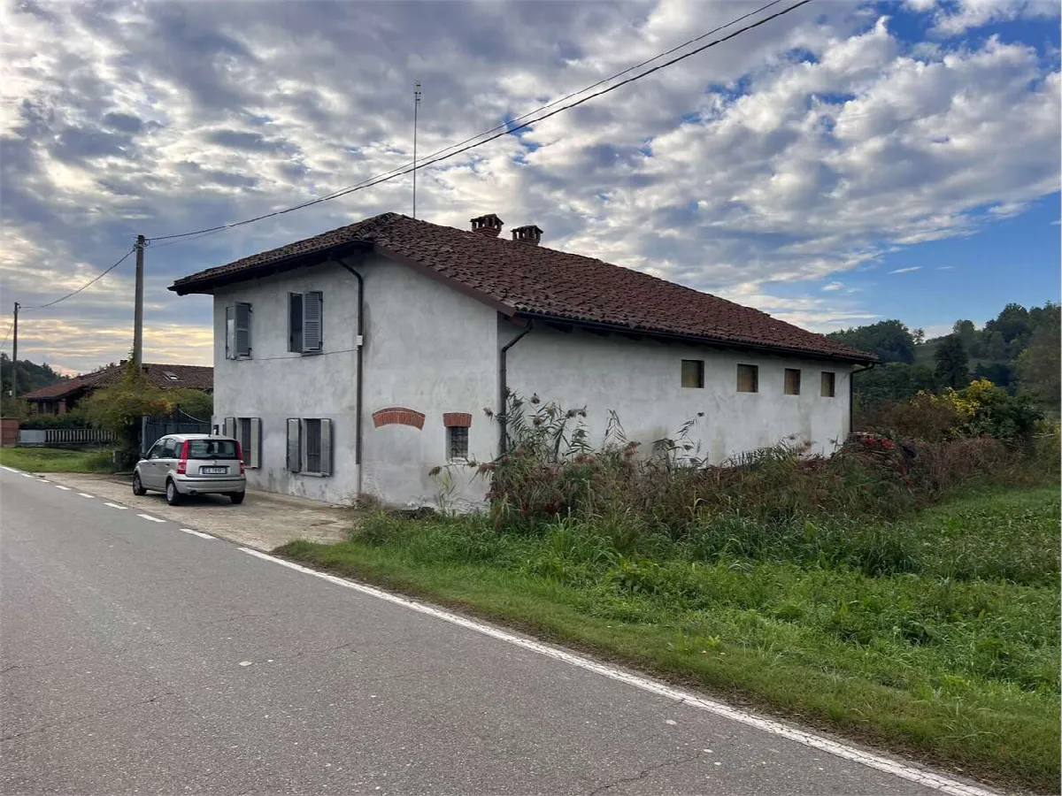 Rustico/Casale in vendita a Monale - foto 2