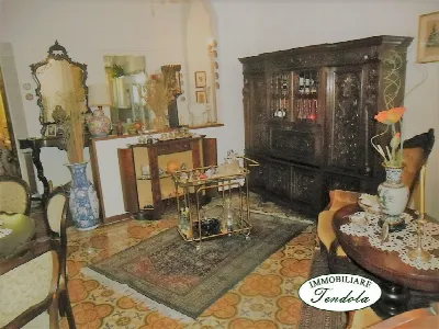 Appartamento in vendita a Carrara, Centro - foto 1