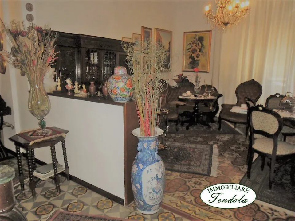 Appartamento in vendita a Carrara, Centro - foto 2