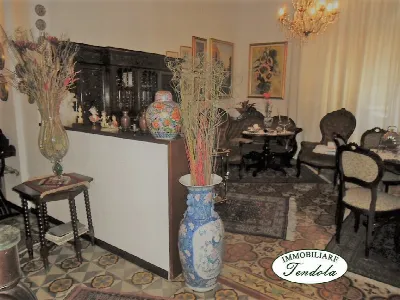 Appartamento in vendita a Carrara, Centro - foto 2