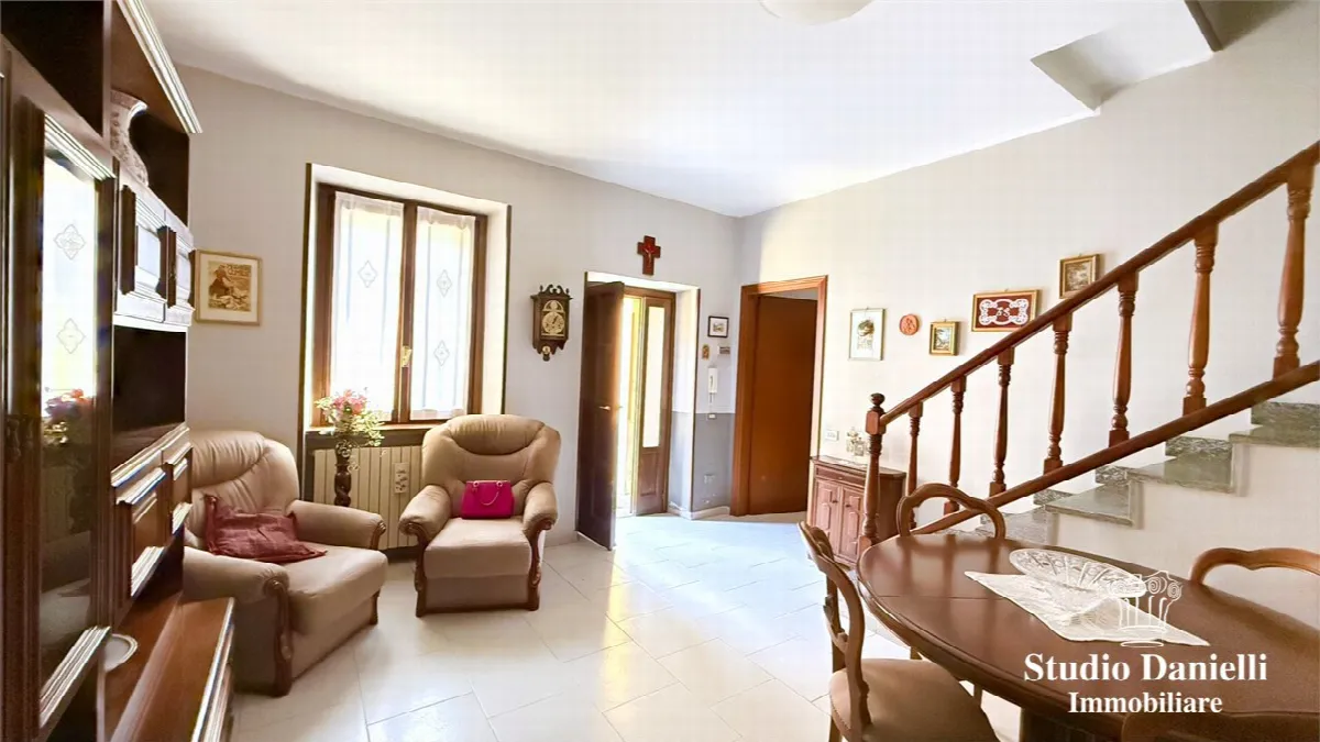 Appartamento in vendita a Carate Brianza - foto 2