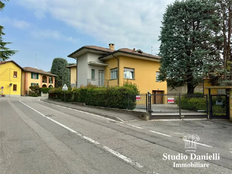 Casa Indipendente in vendita a Giussano - foto 1