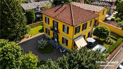 Villa in vendita a Carate Brianza - foto 1