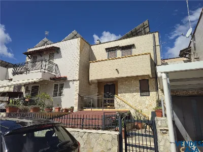 Villa in vendita ad Adelfia - foto 1
