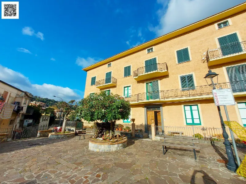 Palazzo/Stabile in vendita a Camerota - foto 1