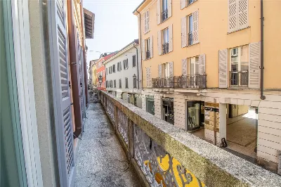 Ufficio in vendita a Lecco, Centro, Lungol... - foto 1