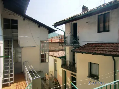 Casa Indipendente in vendita a Valbrona - foto 2
