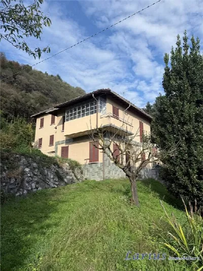 Casa Indipendente in vendita a Erba - foto 4