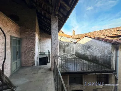 Casa Indipendente a Valbrona