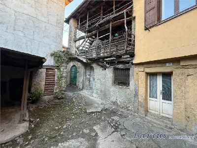 Rustico/Casale in vendita a Valbrona - foto 2