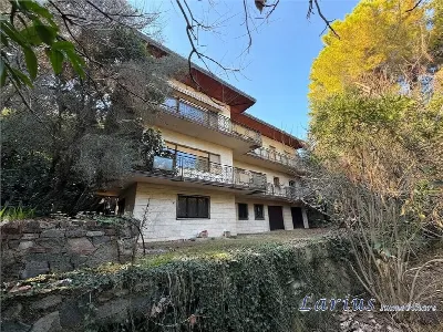 Villa a Ponte Lambro