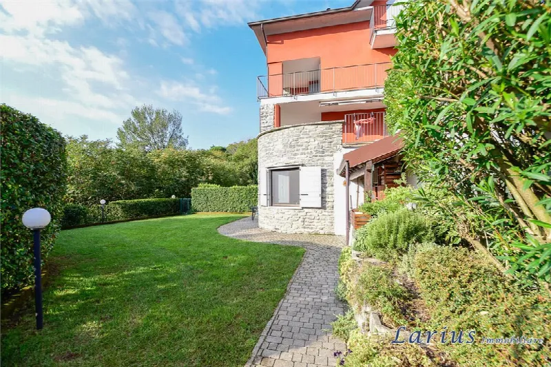 Appartamento in vendita a Erba - foto 1