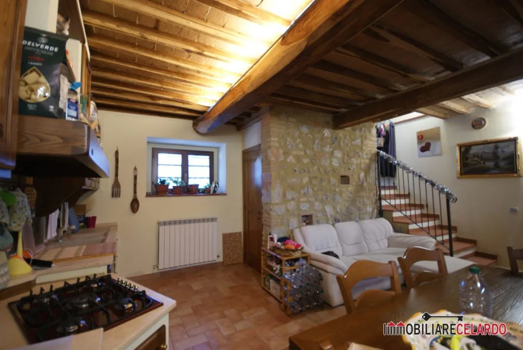 Rustico/Casale in vendita a Casole d'Elsa - foto 2
