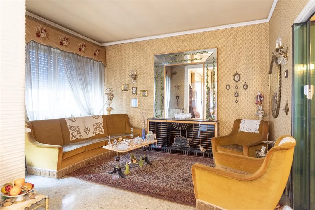Appartamento in vendita a Napoli, Vomero, Arenella - foto 2