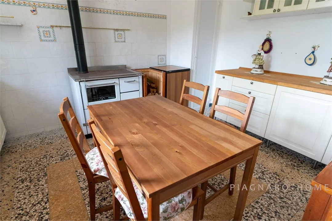 Appartamento in vendita a Zeri - foto 4