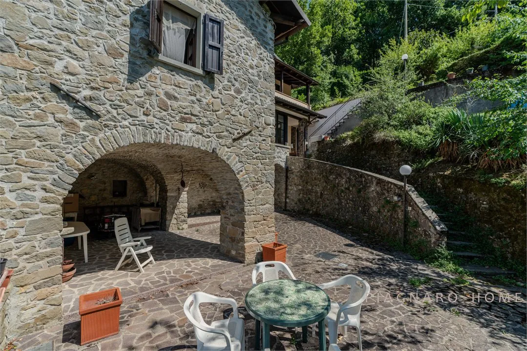 Rustico/Casale in vendita a Pontremoli - foto 2