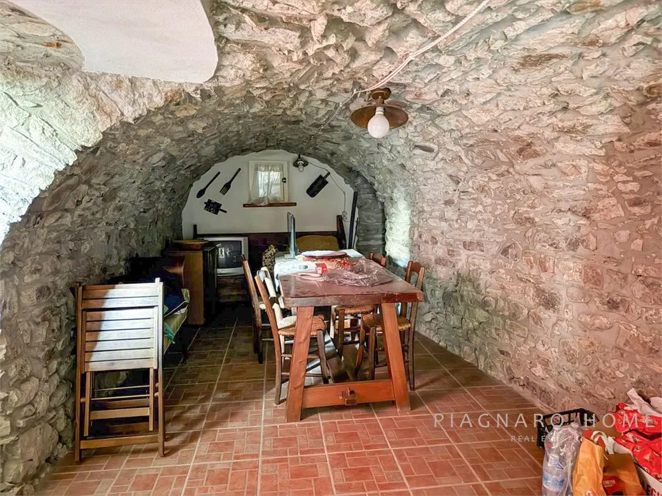 Rustico/Casale in vendita a Zeri - foto 2