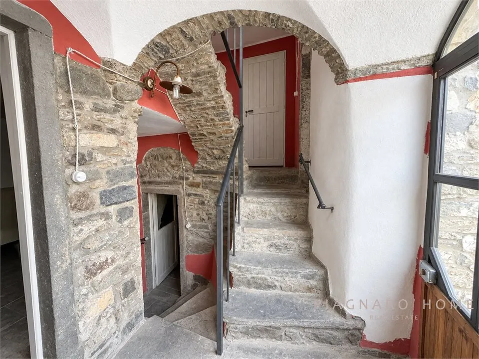 Rustico/Casale in vendita a Zeri - foto 4