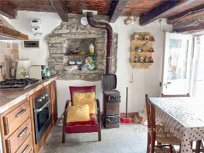 Rustico/Casale in vendita a Zeri - foto 9