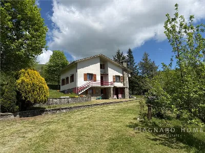 Casa Indipendente a Zeri