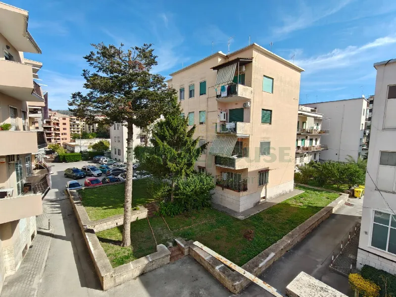 Appartamento in vendita a Caserta, Centro - foto 1